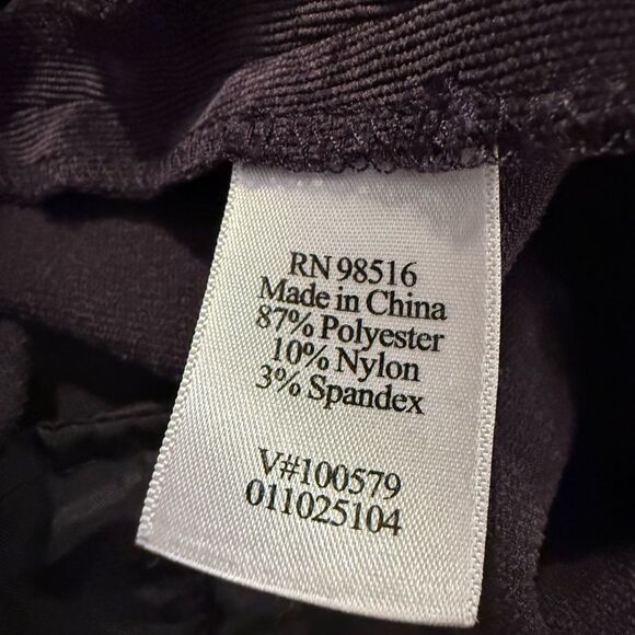 Coldwater Creek beautiful plum corduroy high rise ankle pants size 4 - Picture 9 of 9